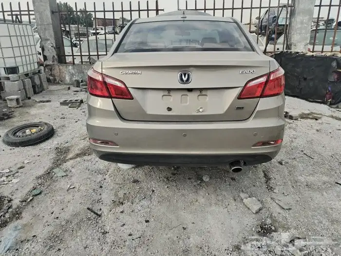 شانجان ايدو 2018 قطع غيار فقط تشاليح الدمام 3