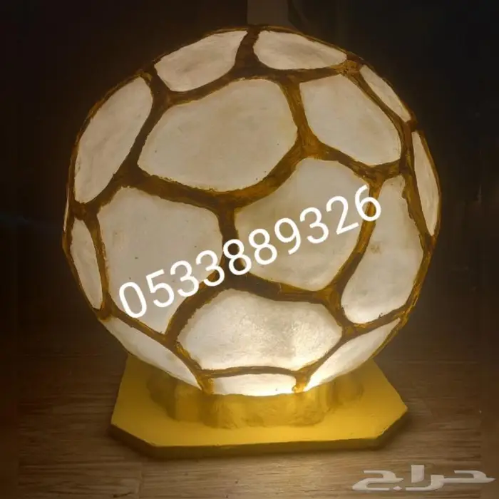 مجسمات اليوم الوطني ويوم التاسيس وكور مضيئة 8