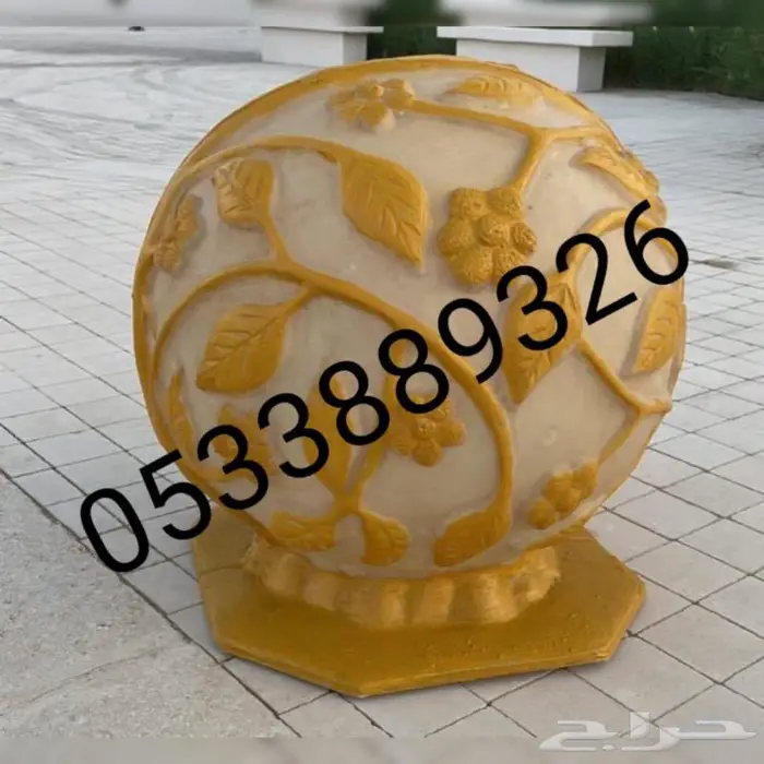 مجسمات اليوم الوطني ويوم التاسيس وكور مضيئة 12