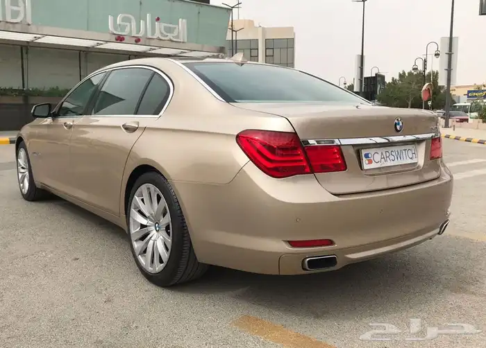 بي ام 2010حجم 740 15