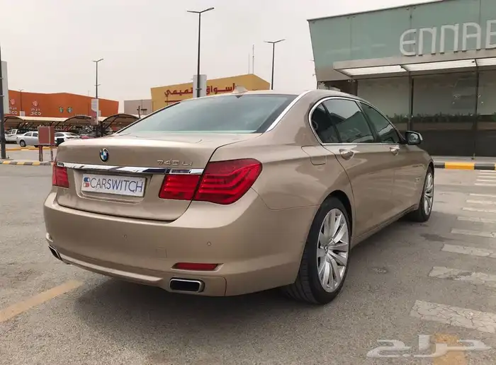 بي ام 2010حجم 740 17