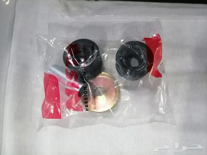 علامات وأكسسوارات وقطع داتسون سبعينات وثمانينات 6