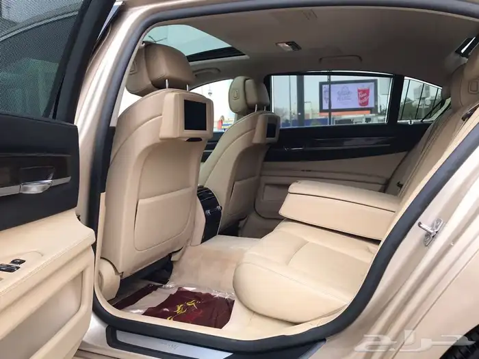 بي ام 2010حجم 740 6