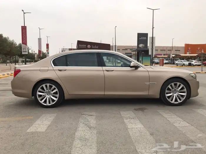 بي ام 2010حجم 740 18