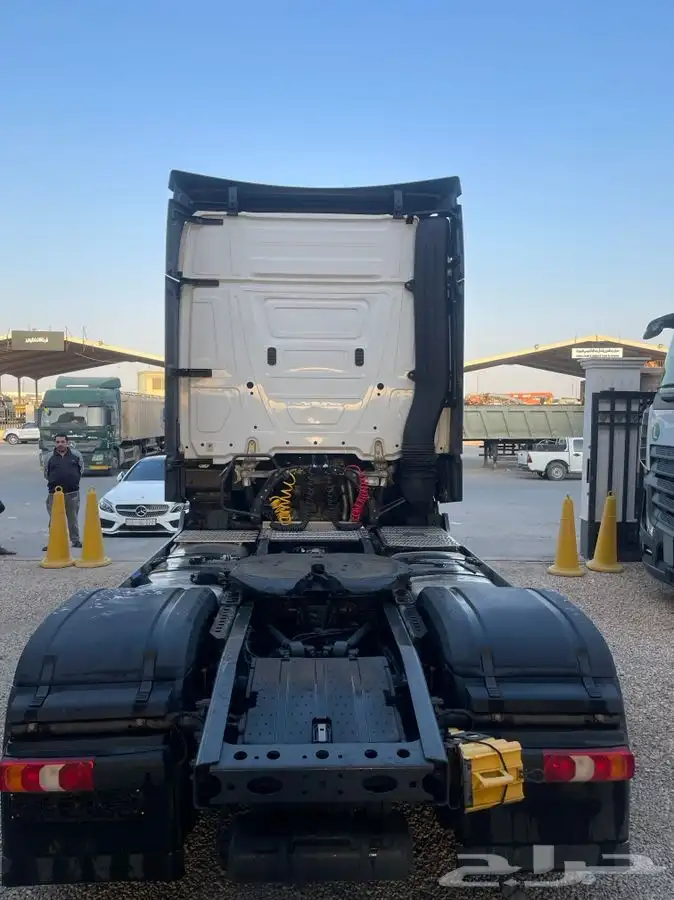 راس مرسيدس اكتروس 2019 - 1845 فل بطاقة جمركية 5