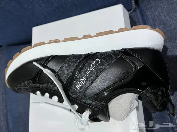 جزمة كالفن كلاين نسائي 1