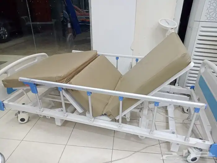 سرير طبي كهربائي بكج طبي 2