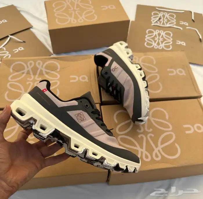 شوزات اون راننغ لويفي نسائي ورجالي 0