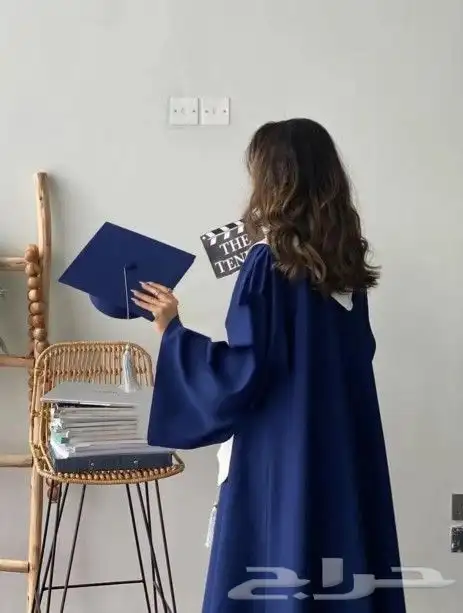 عبايات التخرج 2025 9