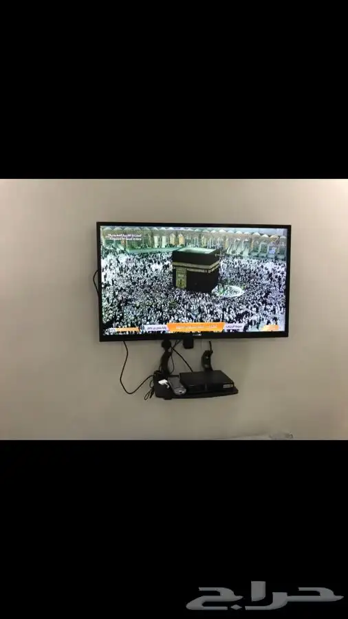 شاشة سانيو 39 بوصة نظيفة جدا مع حامل جداري . 10