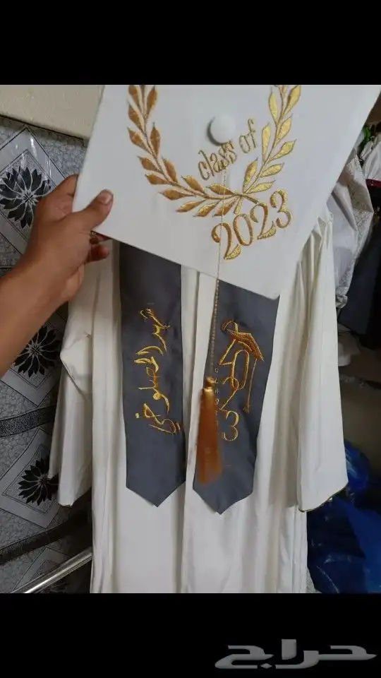 عبايات التخرج 2025 17