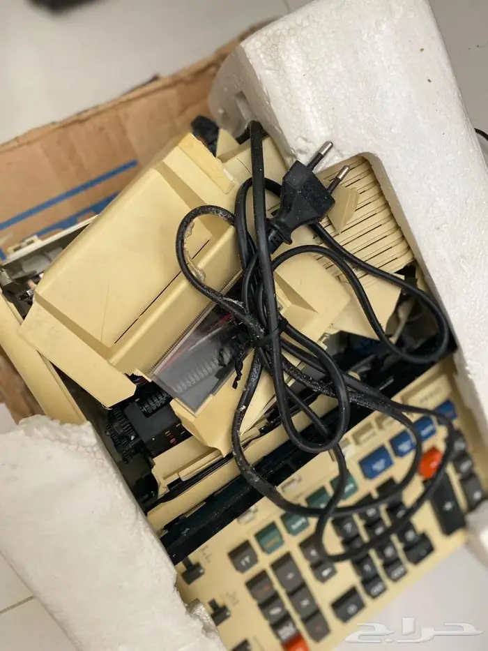 آلة حاسبة كاسيو ياباني مكسورة 1