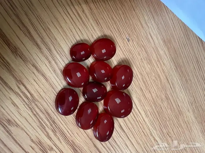 عقيق يماني أحمر خام ملكي زجاجي وكثافة مائية عالية 5