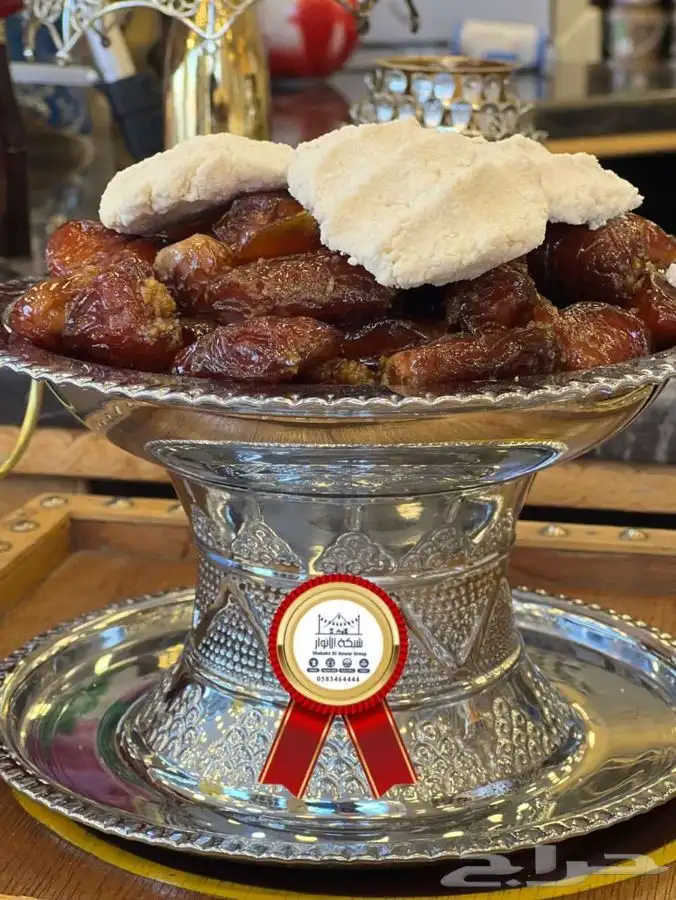 تجهيز الضيافة شامل مناقل ملكية شامل القهوجيين و الصبابين 15