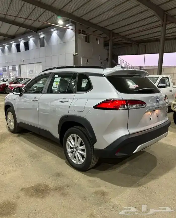 تايوتا كرولا كروس XLE هايبرد 2024 1
