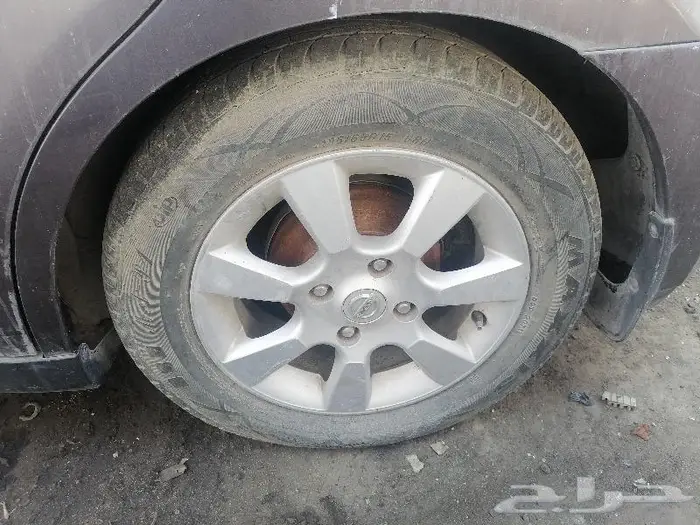 قطع غيار فقط. نيسان تيدا هاشباك 2