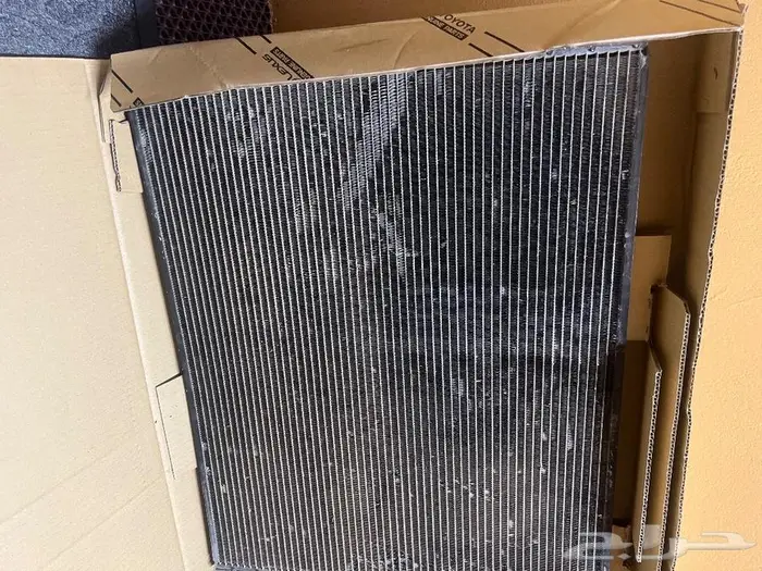 للبيع قطع غيار تويوتا لاندكروزر موديل 2007 35