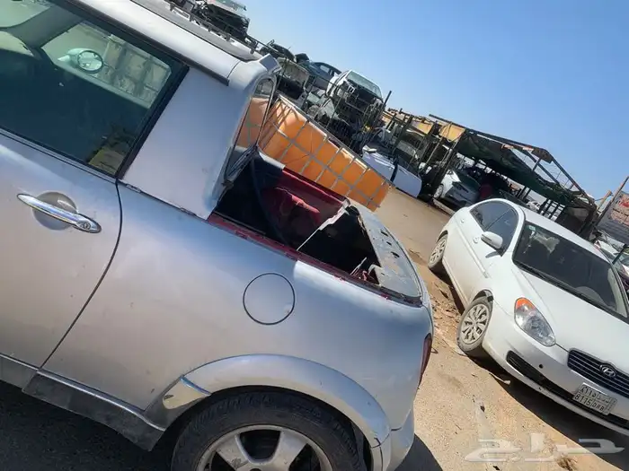 منى كوبر 2006 جميع القطع للبيع ماشي 65 الف ماعدا الجربوكس 3