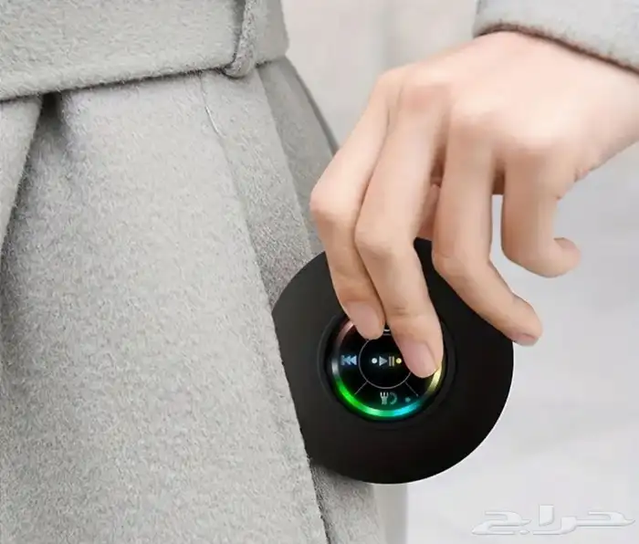 مكبر صوت لاسلكي محمول مقاوم للماء IPX4 مع كوب شفط 4