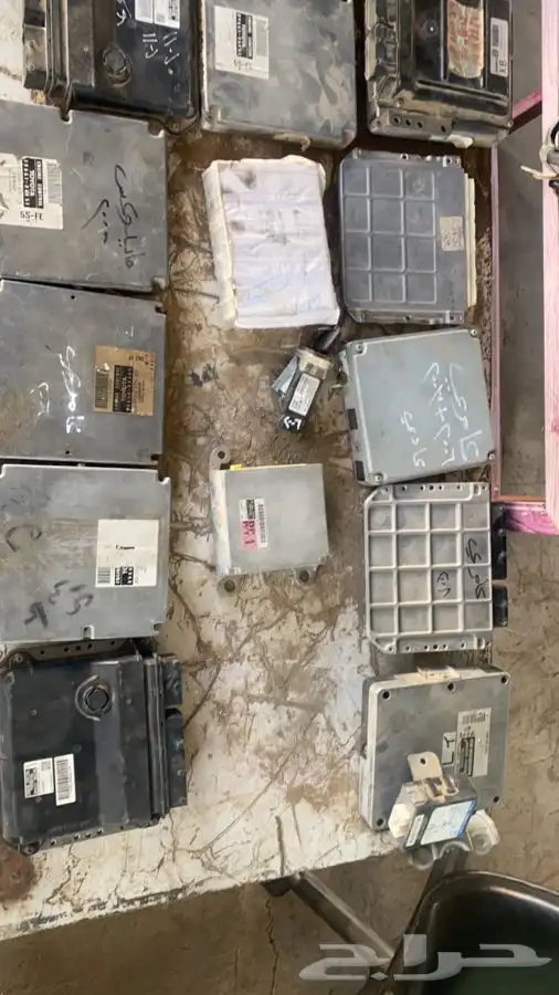 يتوفر لدينا كمبيوترات لبعض انواع السيارات 1