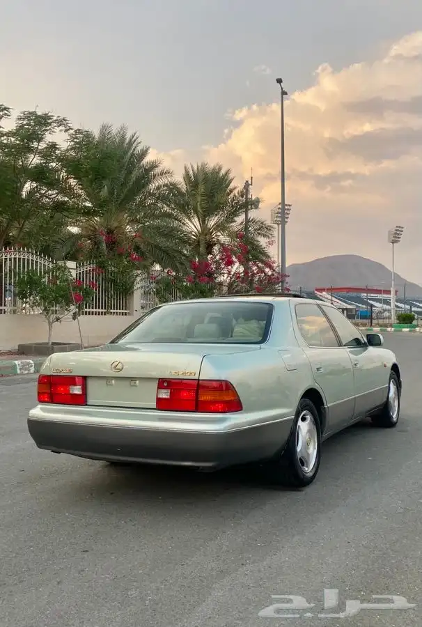 لكزس LS 400 ( مباع ) 12