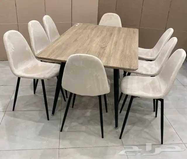 طاولات طعام جديد بالكرتون 12