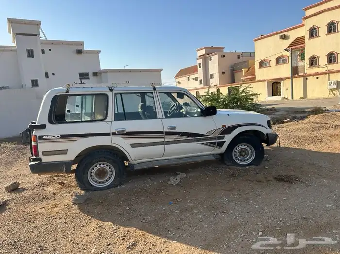 للبيع سله جيب 94 واغراض اخرى 9