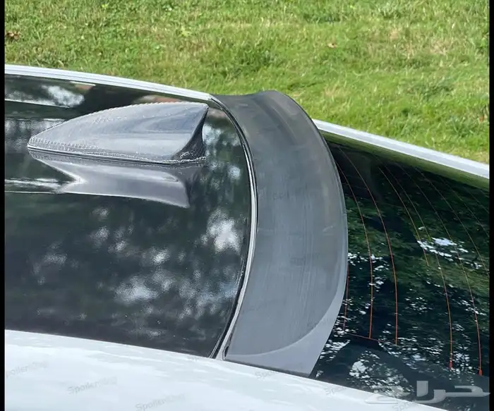 جناح زجاج خلفي كمارو 2010-2023 2