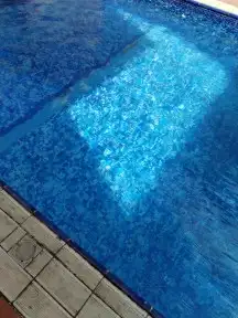 تنظيف و صيانة المسبح 2