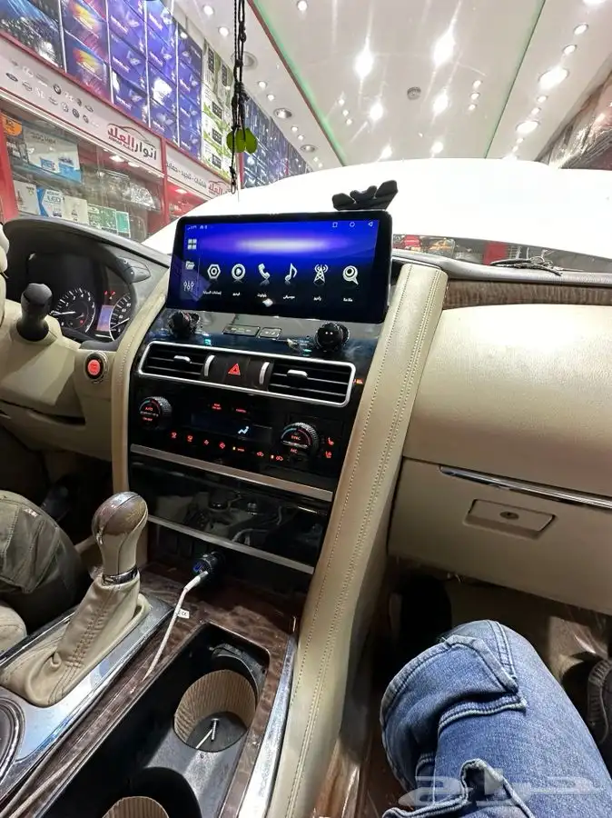 شاشه نيسان باترول شكل 2023 بدون تجريح 0