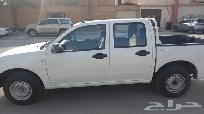 ايسوزو بكب غمارتين عادي ديزل 2012 4