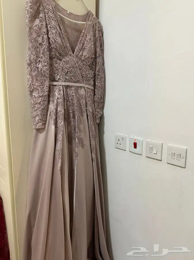 فستان زواج او مناسبة 0