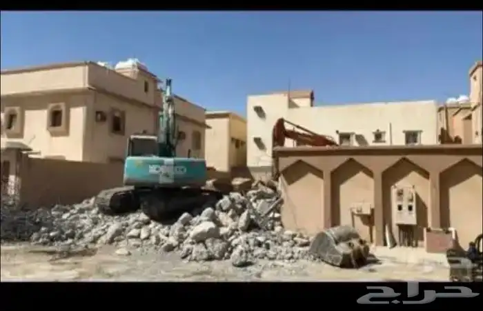 للايجار بوكلينات هدم بيوت عمار و حفر ارضيات وبرك مشاريع 2