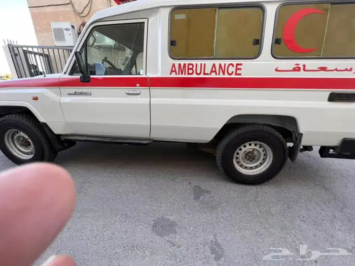 للإيجار اسعافات فور باي فور ديزل وبنزين 30