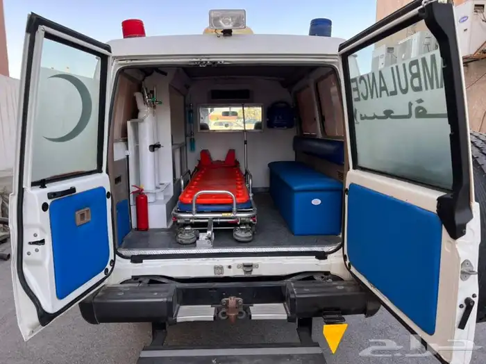 للإيجار اسعافات فور باي فور ديزل وبنزين 32