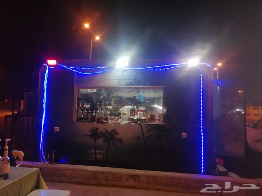 كشك فوترك متنقل للبيع السوم 15 الف اللي صامل يتواصل معي 0