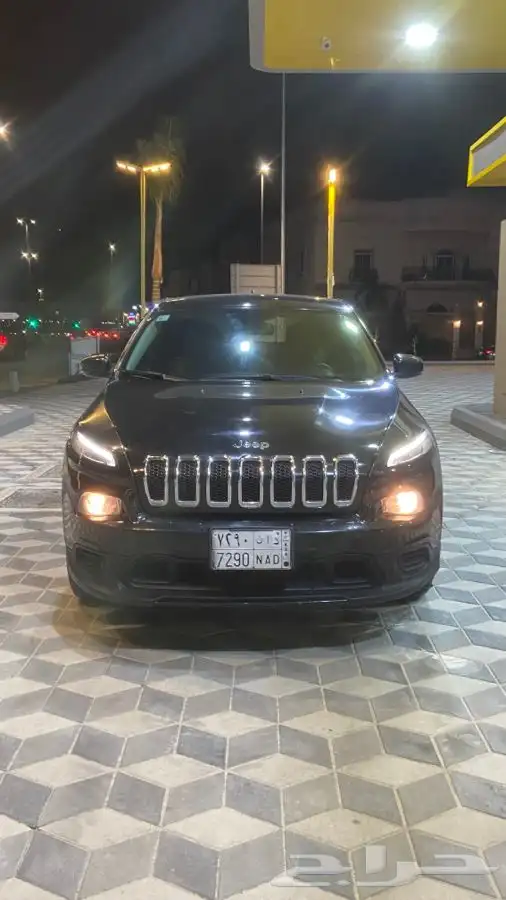 جيب شروكي تريل هوك 2016 3