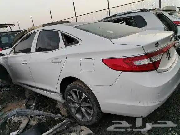 قطع غيار ازيرا2015 3