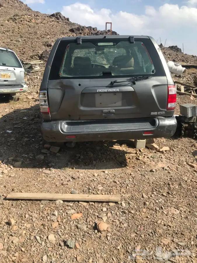 للبيع قطع غيار باثفندر من موديل 2000 إلى 2005 4