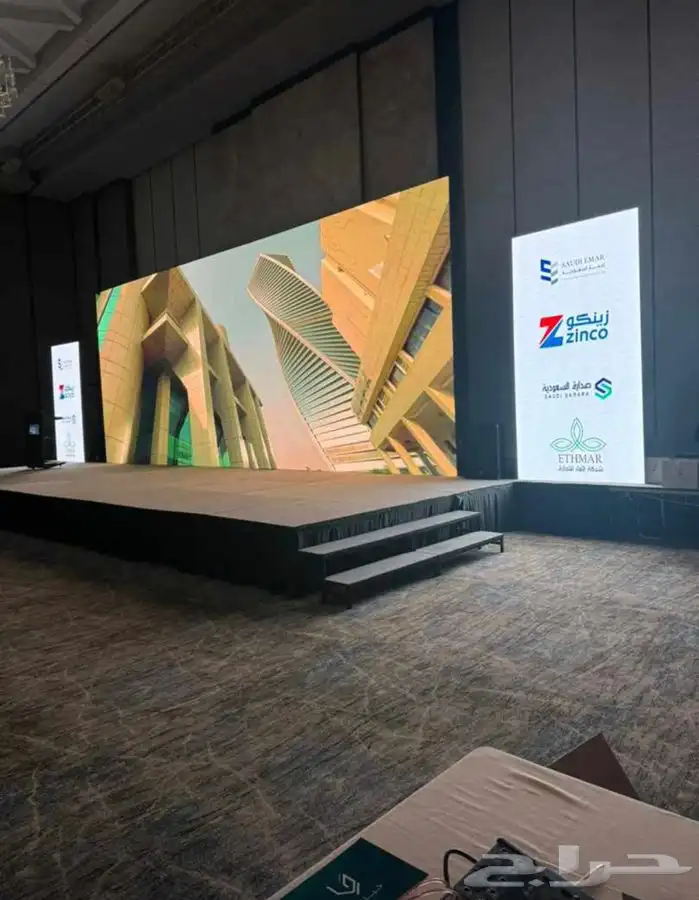 والاضاءت الاحترافية تاجير شاشات التلفزيون العملاقة LED 2