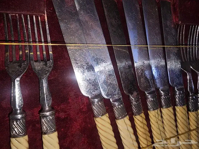 طقم شوك وسكاكين تاريخي عاج وفضة 4