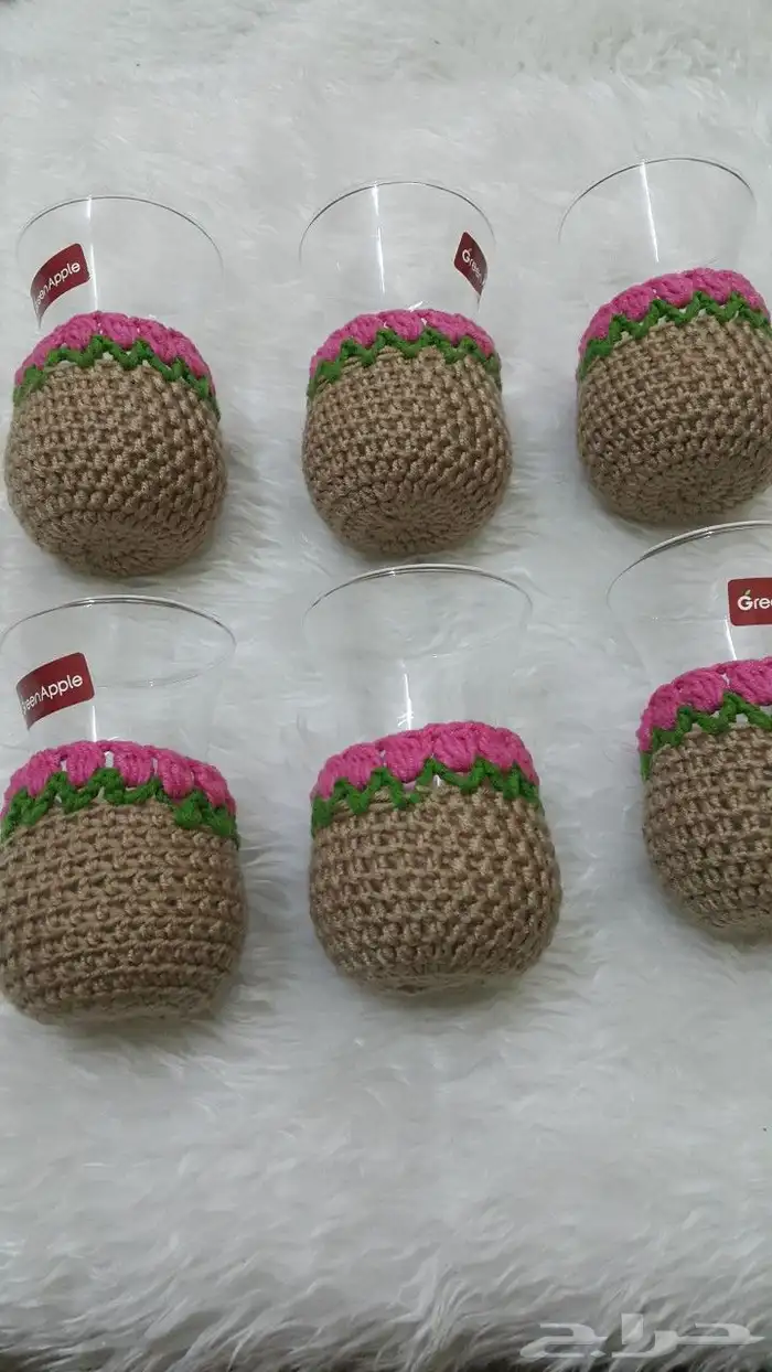 كروشية اعمال يدويه تلبيسة بيالات الشاي 2