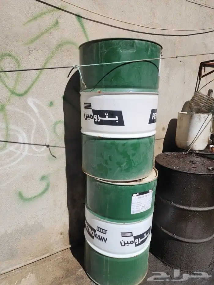 براميل 208 لتر بترومين فاضي 0