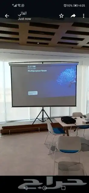 شاشة عرض بروجكتر وحامل بروجكتر واكسسواراتها يتوفر شاشات بر 6