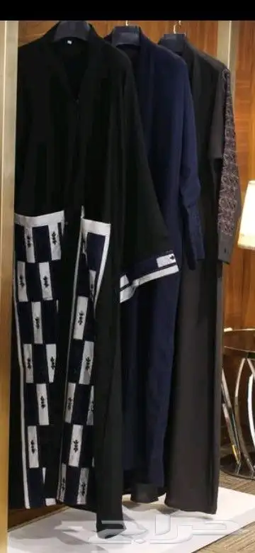 مشرفة عبايات 1