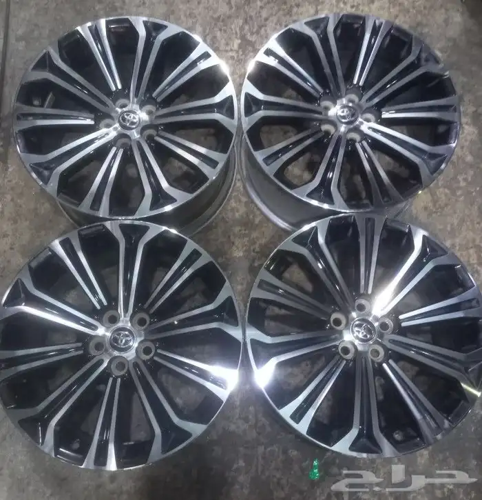 جنوط كورولا موديل 2020 مقاس17 اصلي وكاله 0