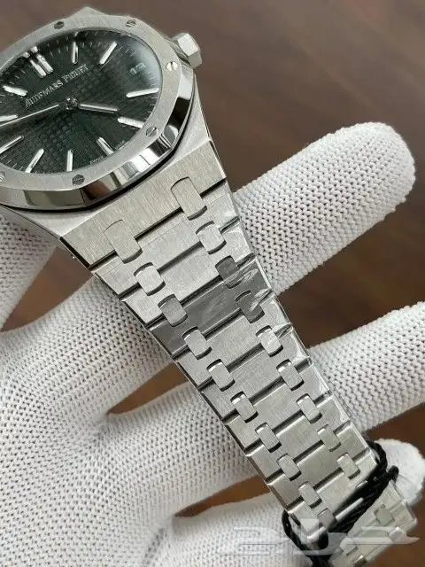 ساعة اوديمار 7