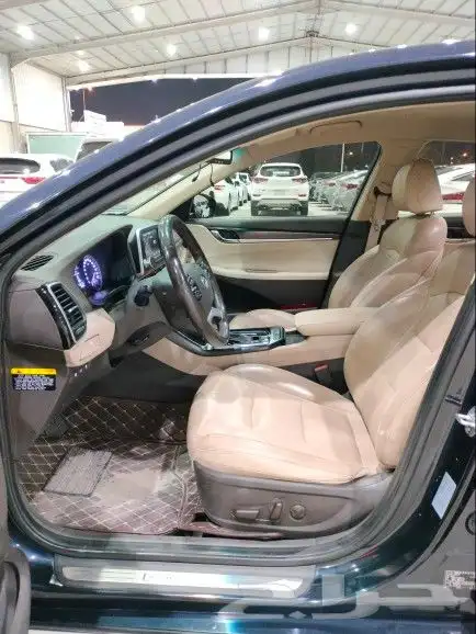 للبيع ازيرا 2018 ديزل 6