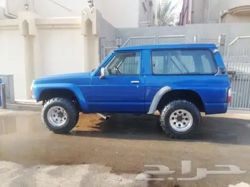 النوع  نيسان القير   عادي الممشى  الموديل 1990 المواصفات و 0