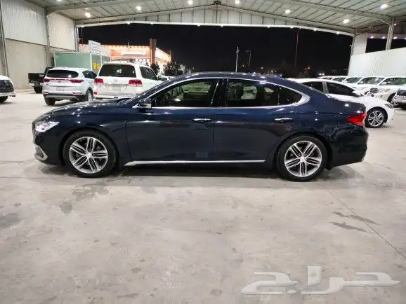 للبيع ازيرا 2018 ديزل 4